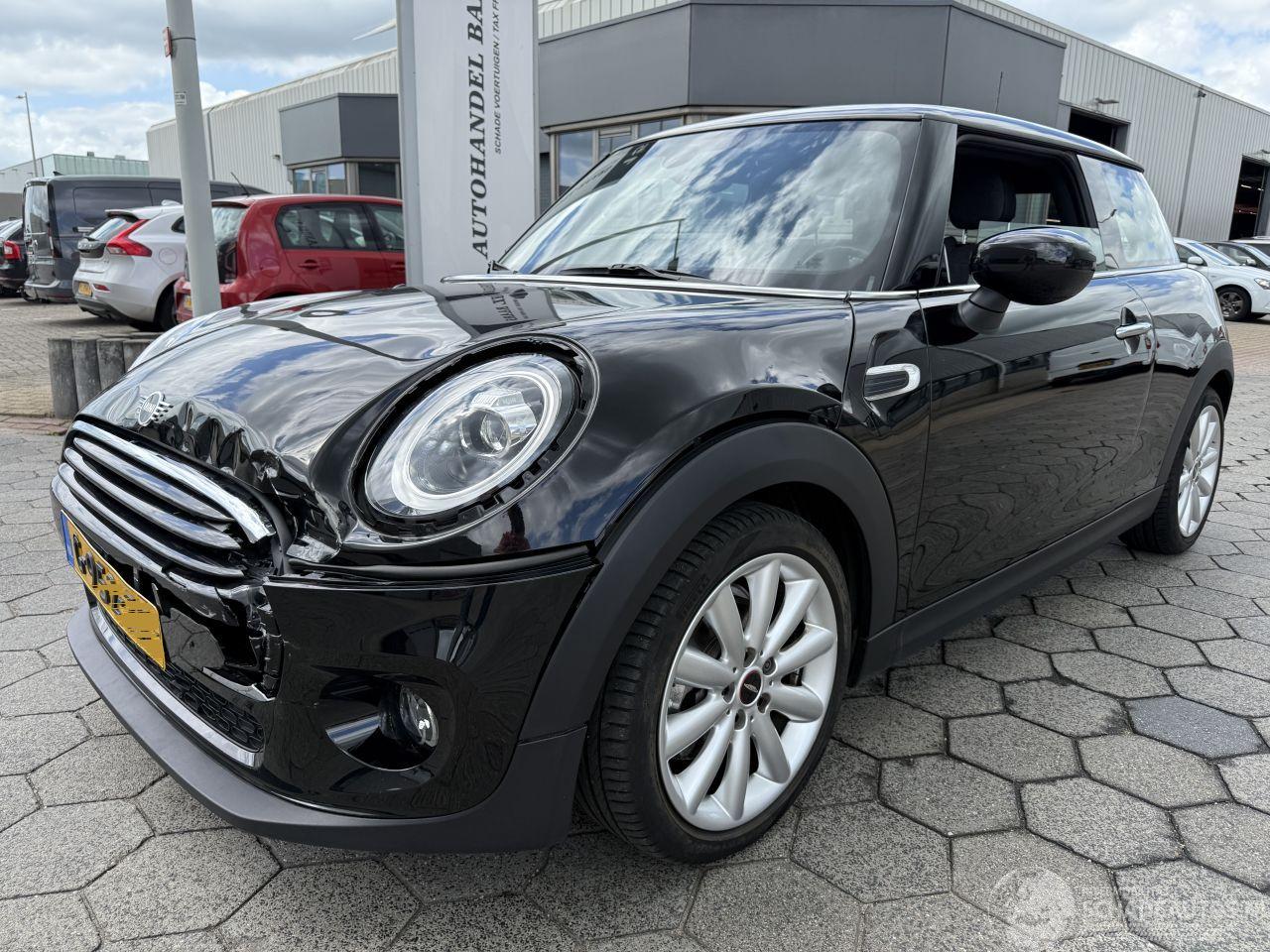 Mini Cooper AUTM!! 1.5 Cooper Pepper