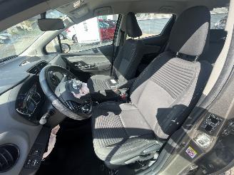Toyota Yaris 1.5 Hybrid Trend picture 16