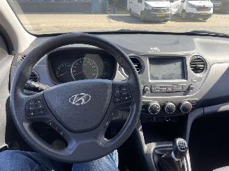 Hyundai I-10 1.0i Comfort picture 15