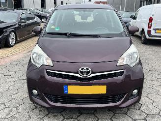 Toyota Verso S 1.3 VVT-i Aspiration AUTOMAAT picture 2