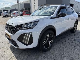 Coche accidentado Peugeot 2008 1.2 PureTech 100 Allure 2023/3