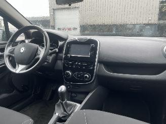 Renault Clio Estate 0.9 TCe Limited picture 12