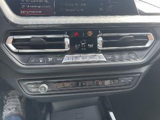 BMW 1-serie 118i High Executive picture 20