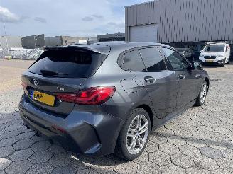 BMW 1-serie 118i High Executive picture 4