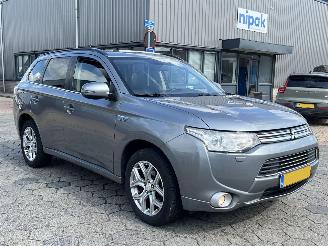 Mitsubishi Outlander 2.0 PHEV Instyle picture 3