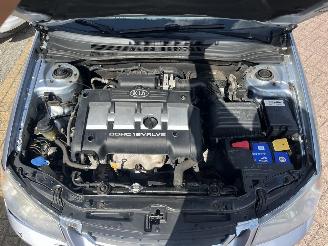 Kia Cerato 1.6-16V LX picture 7