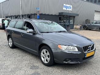 Volvo V-70 2.0 Summum picture 3
