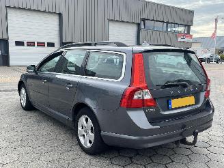 Volvo V-70 2.0 Summum picture 6