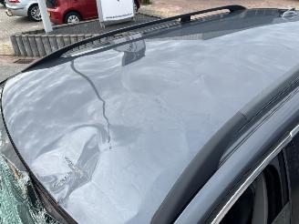 Volvo V-70 2.0 Summum picture 14
