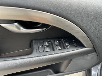 Volvo V-70 2.0 Summum picture 17