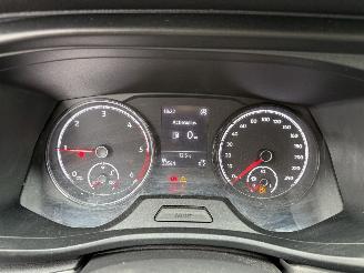 Volkswagen Transporter 2.0 TDI L2H1 28 Economy Business picture 19