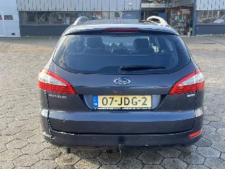 Ford Mondeo Wagon 2.0-16V Titanium FlexiFuel picture 5
