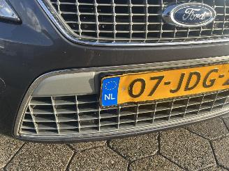 Ford Mondeo Wagon 2.0-16V Titanium FlexiFuel picture 11