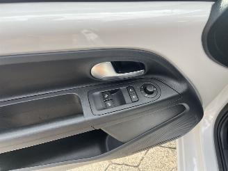 Volkswagen Up! 1.0 BMT move up! picture 15
