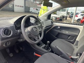 Volkswagen Up! 1.0 BMT move up! picture 13