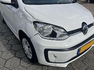 Volkswagen Up! 1.0 BMT move up! picture 9