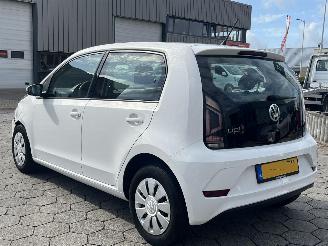 Volkswagen Up! 1.0 BMT move up! picture 4