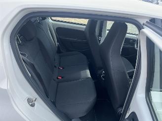 Volkswagen Up! 1.0 BMT move up! picture 11