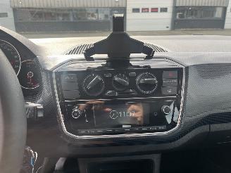 Volkswagen Up! 1.0 BMT move up! picture 17