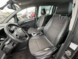 Opel Zafira 1.8 Cosmo picture 13