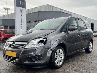 Opel Zafira 1.8 Cosmo picture 3