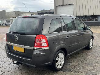 Opel Zafira 1.8 Cosmo picture 6