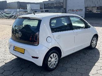 Volkswagen Up! 1.0 BMT move up! picture 4