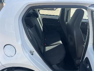 Volkswagen Up! 1.0 BMT move up! picture 12