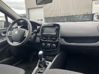Renault Clio 0.9 TCe Limited picture 12