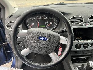 Ford Focus Wagon 1.6-16V Futura picture 16