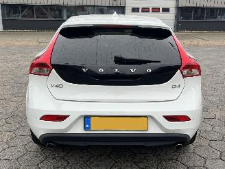 Volvo V-40 2.0 D4 Kinetic picture 5