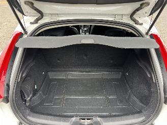 Volvo V-40 2.0 D4 Kinetic picture 8