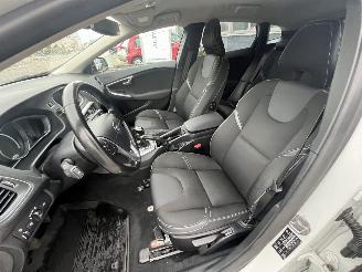 Volvo V-40 2.0 D4 Kinetic picture 12