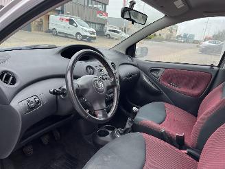 Toyota Yaris 1.3 VVT-i S-Line picture 12