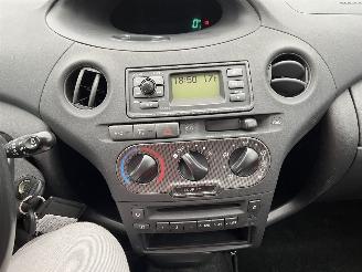 Toyota Yaris 1.3 VVT-i S-Line picture 17