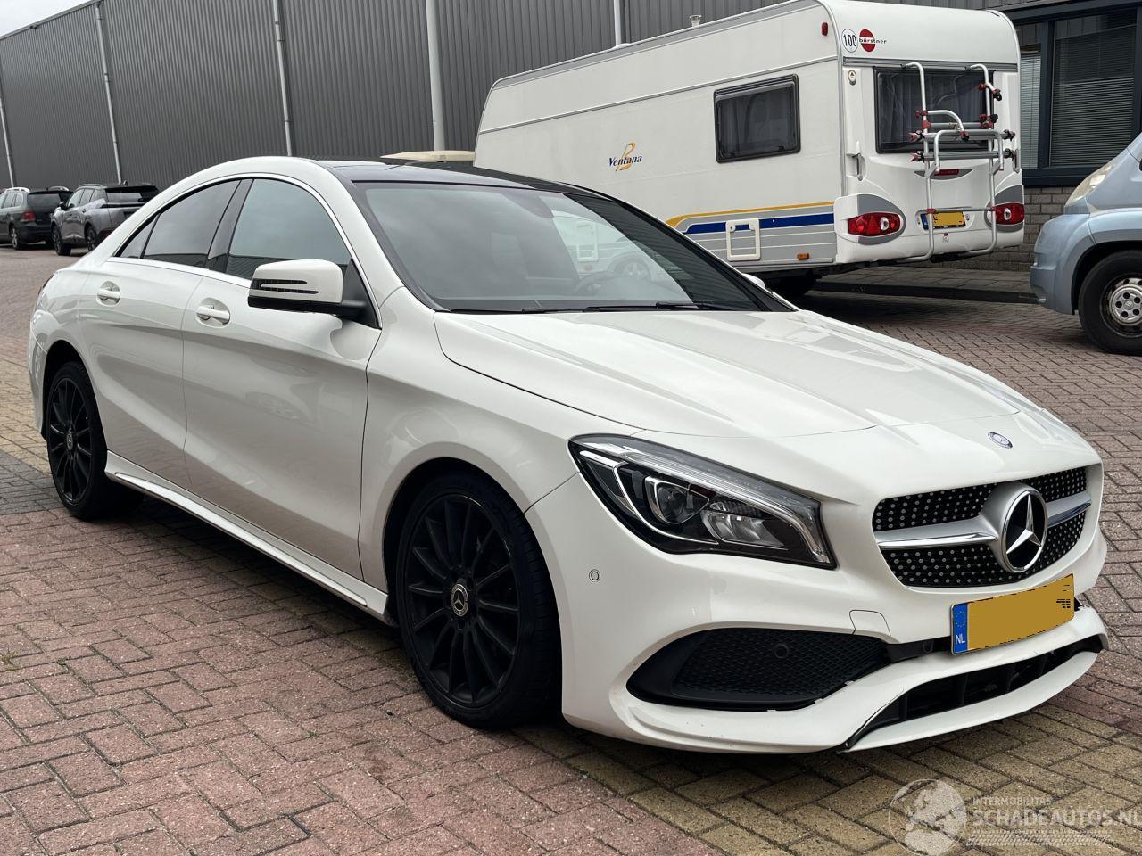 Mercedes Cla-klasse 180 Ambition PANO AUTOMAAT