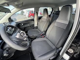 Volkswagen Up! 1.0 BMT move up! picture 16