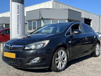 Schadeauto Opel Astra 1.4 Turbo GT 2011/11