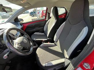 Toyota Aygo 1.0 VVT-i x-play picture 13