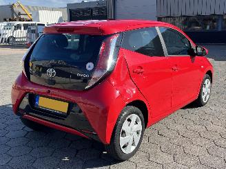 Toyota Aygo 1.0 VVT-i x-play picture 4