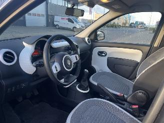 Renault Twingo 1.0 SCe Collection picture 14