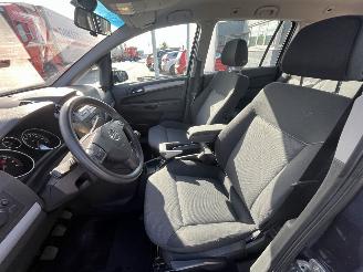 Opel Zafira 1.8 Temptation picture 13