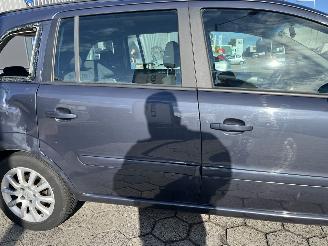 Opel Zafira 1.8 Temptation picture 4