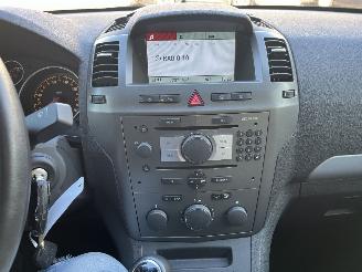 Opel Zafira 1.8 Temptation picture 17