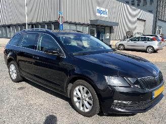 Skoda Octavia Combi 1.0 TSI Greentech Ambition Business picture 3