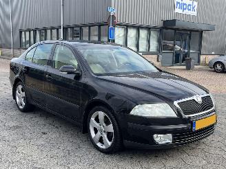 Skoda Octavia 2.0 FSI Elegance picture 3