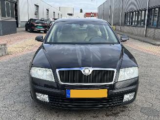 Skoda Octavia 2.0 FSI Elegance picture 2