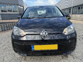 Volkswagen Up! 1.0 take up! BlueMotion picture 2