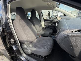 Volkswagen Up! 1.0 take up! BlueMotion picture 16
