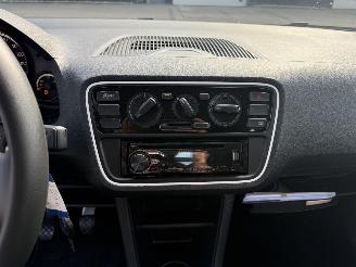 Volkswagen Up! 1.0 take up! BlueMotion picture 21